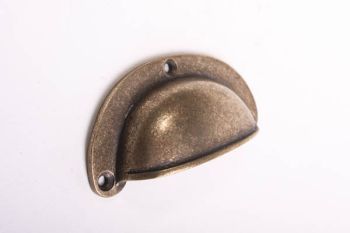 Komgreep klassiek brons antiek 84mm