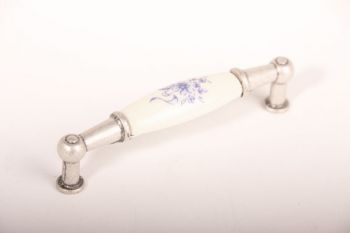 Greep porselein met blauwe bloem en zilver antiek 96mm