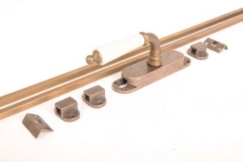 Krukespagnolet brons antiek/antiek wit porselein met stangen