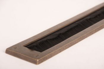 Tochtwering brons antiek met zwarte borstel 350mm