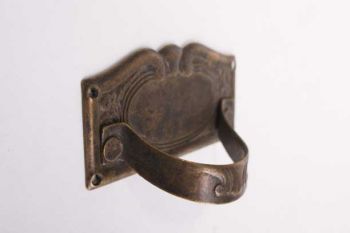 Greep trekker dun messing in brons antiek 63 mm