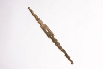 Sleutelplaat klassiek langwerpig messing polijst 340mm links