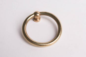 Ringgreep messing polijst 47mm diameter 4mm dik met boutje