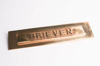 Brievenbus briefplaat BRIEVEN met regenrand messing polijst 328mm