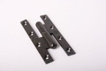 Scharnier paumelle rechts hoogte 140mm en breedte 60mm zwart