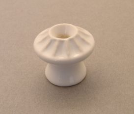 Knop wit geribbeld porselein 19, 21,23, 25mm met messing schroef