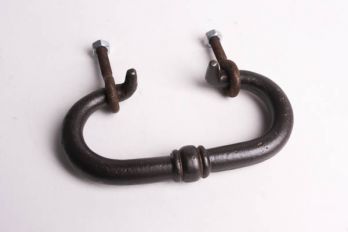 Greep roest 120mm kistgreep met oogboutjes