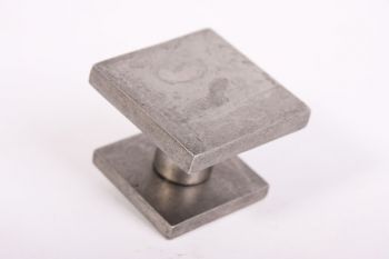 Voordeurknop vierkant zilver antiek 65mm