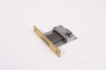 Meubelslot insteekslot 15 t/m 70 mm messing rechts of links