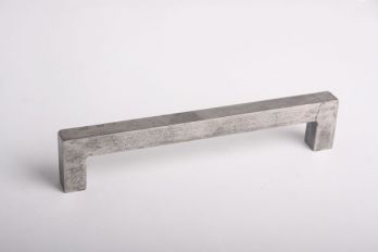Greep vierkant robuust 16mm zilver antiek 160mm of 192mm