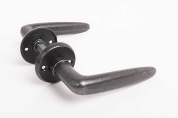 Deurkruk gietijzer grijs Dudok met ronde krukrozetten 115mm tinkleur per paar